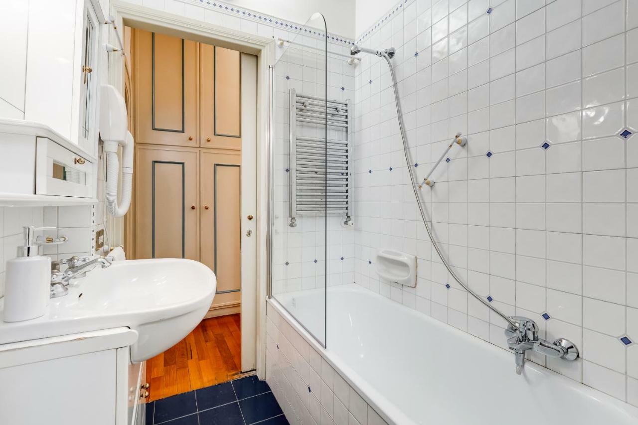 Elegant Apartment Рим Екстер'єр фото