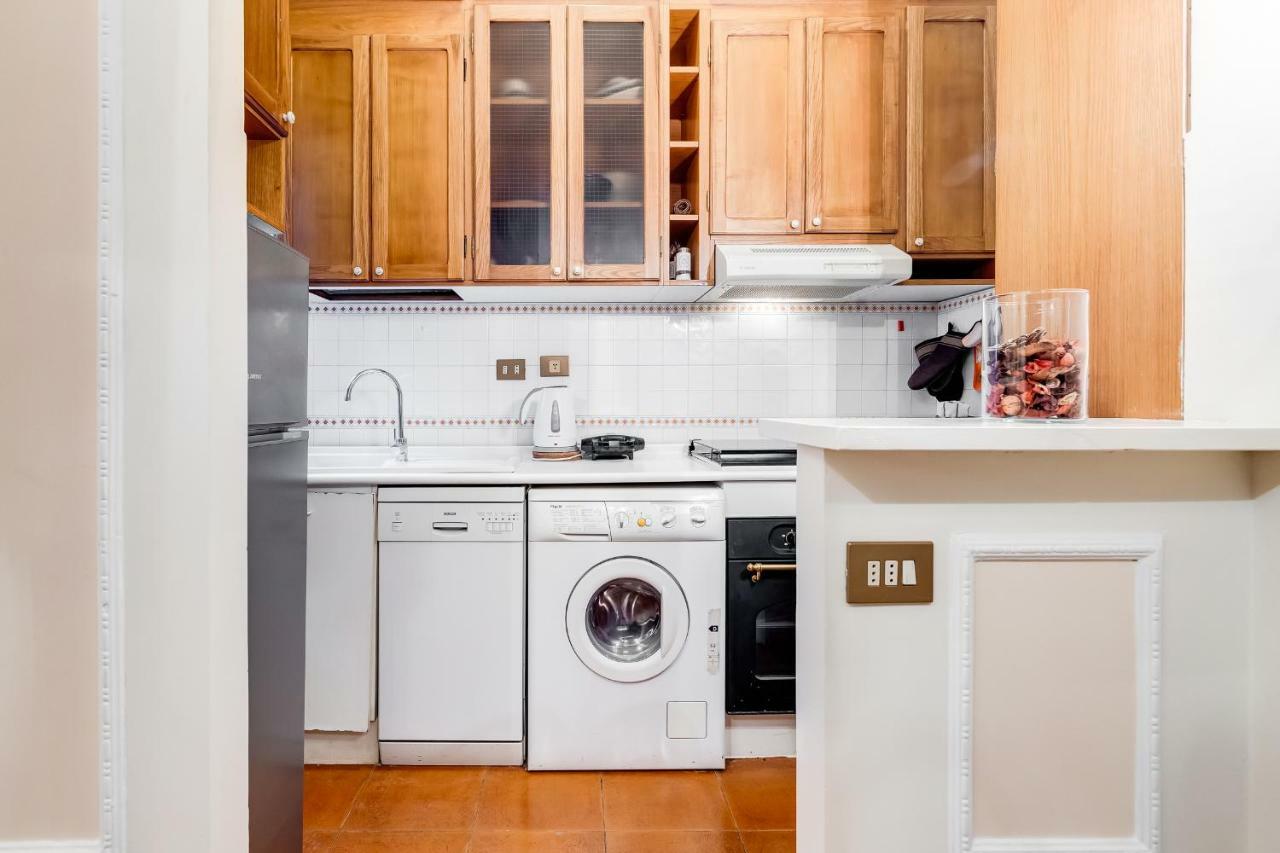 Elegant Apartment Рим Екстер'єр фото