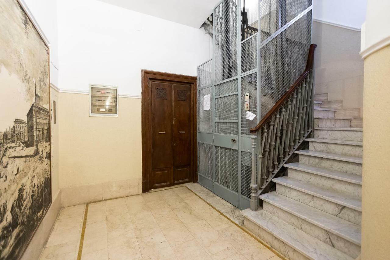 Elegant Apartment Рим Екстер'єр фото